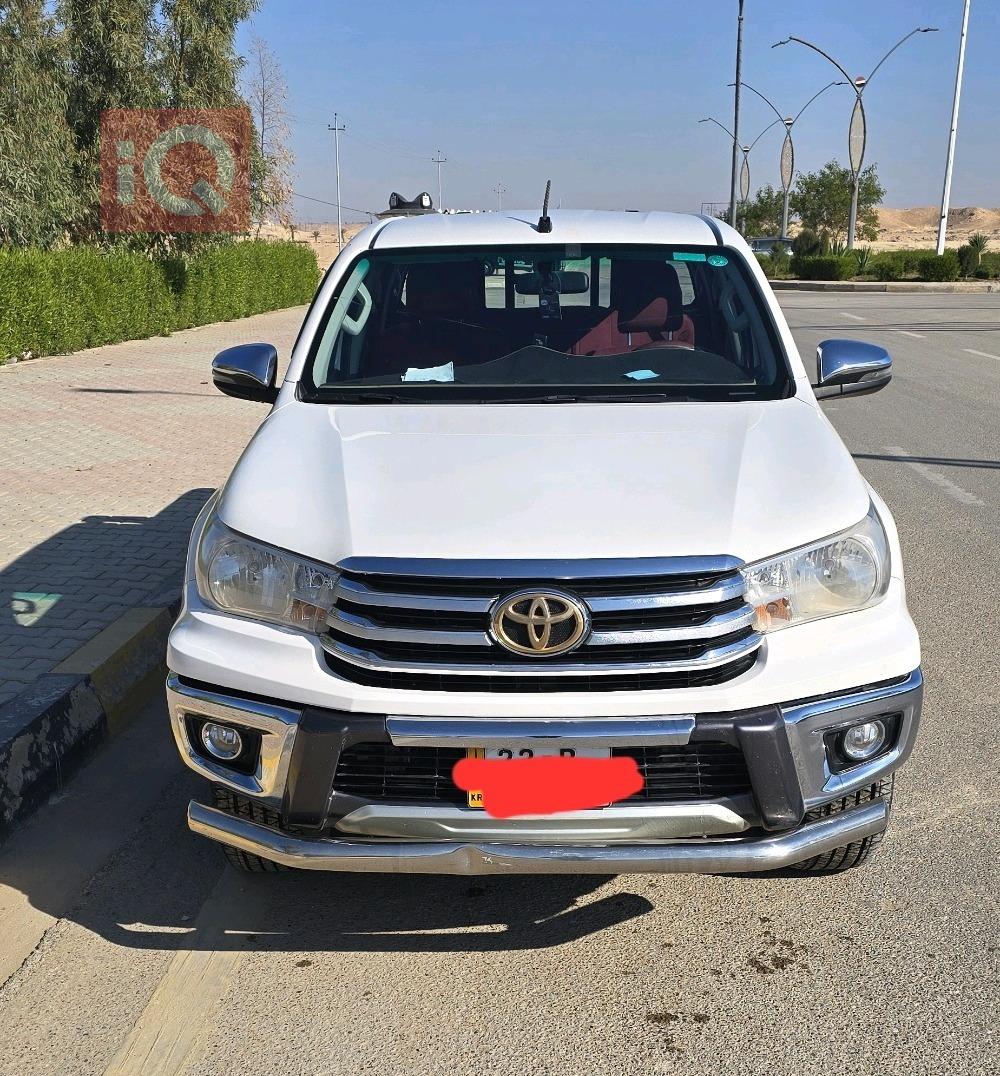 تويوتا هايلوكس